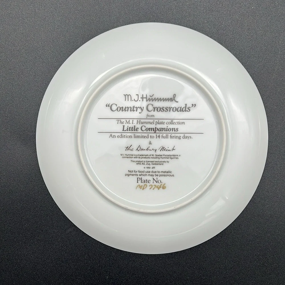 MJ Hummel Collector Plate Little Companions Series “Country Crossroads” Numbered
